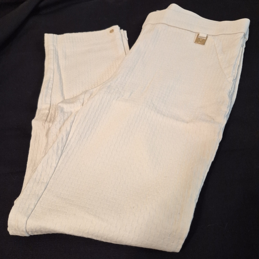Rafaella Comfort Pull-On White Textured Pants Size 12